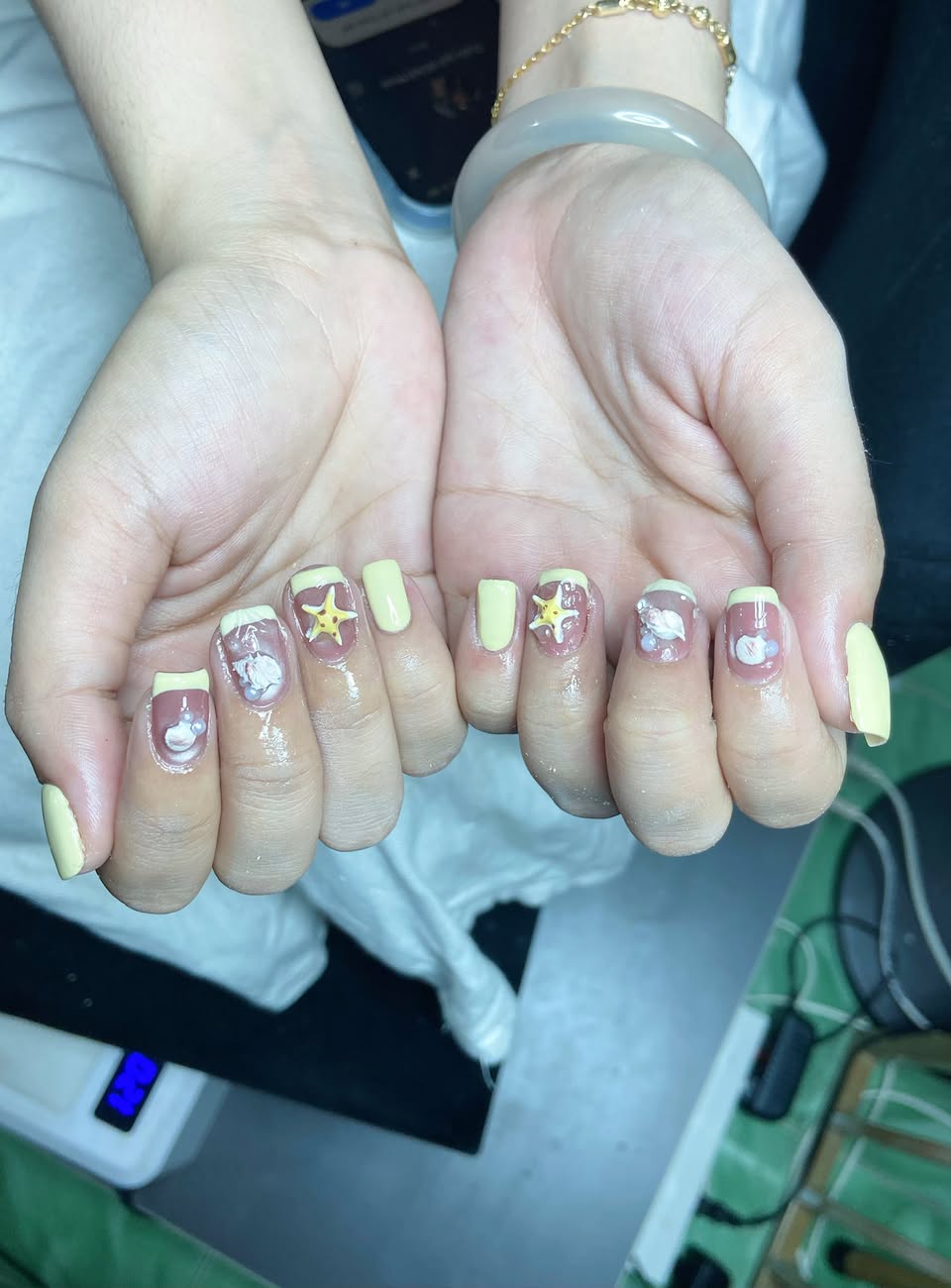 Combo cắt da, sơn gel, úp móng giá rẻ tại tiệm nail 983 Nguyễn Xiễn, Long Bình, Thủ Đức. Tặng cứng móng. Liên hệ 0337909064 (zalo).