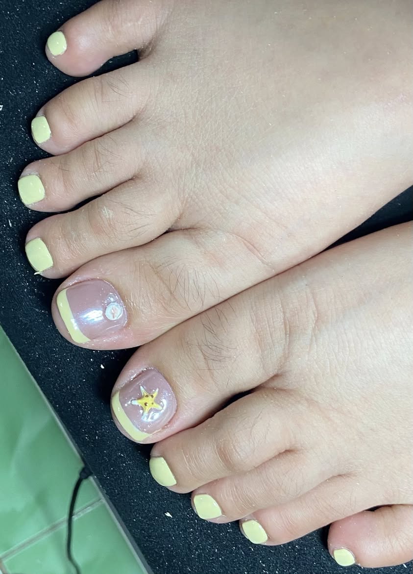 Combo cắt da, sơn gel, úp móng giá rẻ tại tiệm nail 983 Nguyễn Xiễn, Long Bình, Thủ Đức. Tặng cứng móng. Liên hệ 0337909064 (zalo).