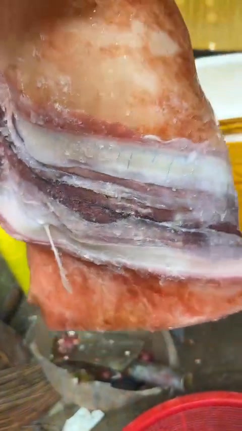 Bán mực lá khô ráo 170k/kg và trứng cá ngát 160k/kg, mua hết 2kg giá 299k. Liên hệ 0347215776 để lên đơn và ship hàng.