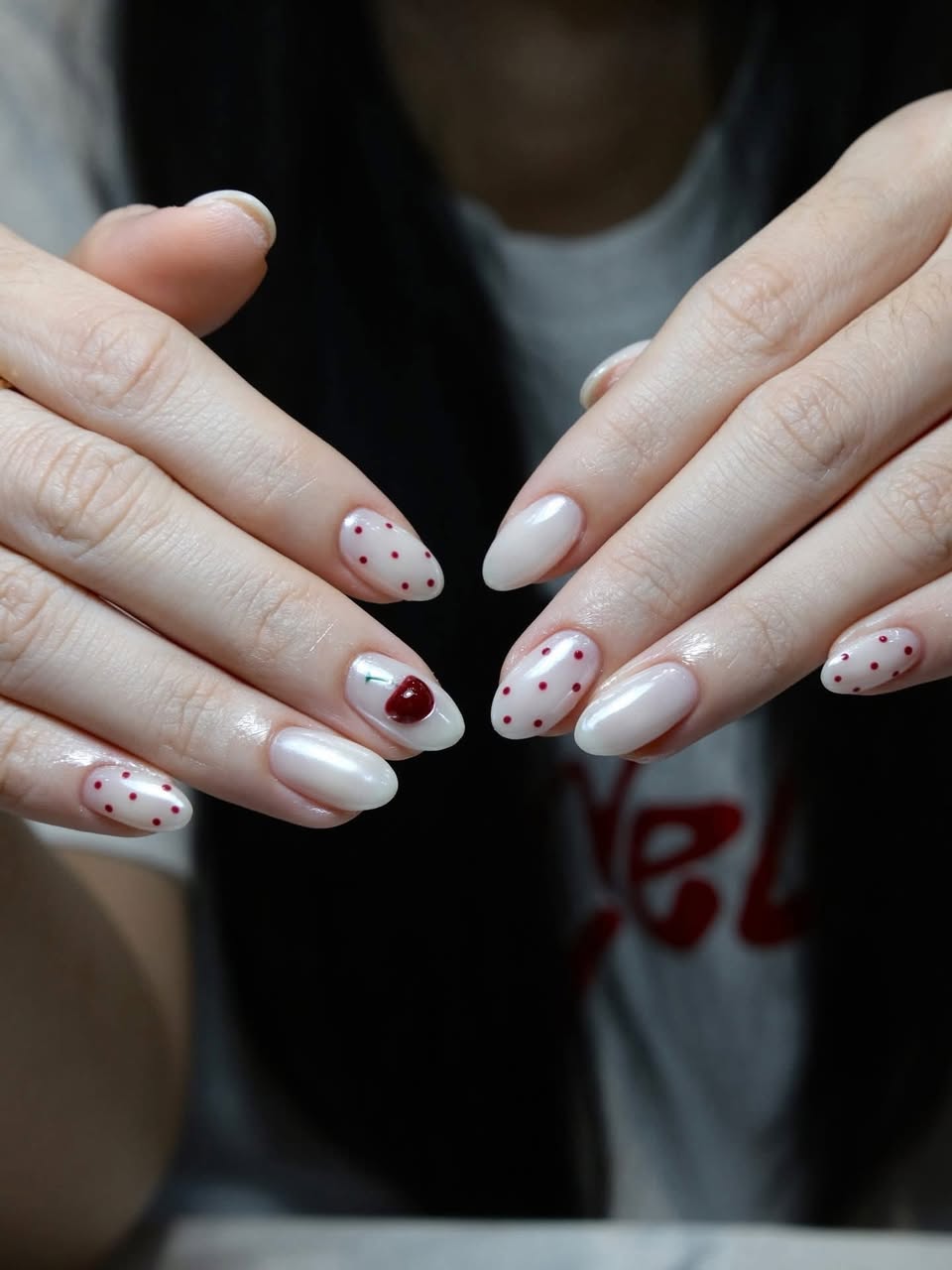 Tiệm nail 1:1 tại S6.01 VinHomes Grand Park, giá ưu đãi cho HSSV, làm móng đẹp, bền, bảo hành 5 ngày. Đặt lịch trước để không phải chờ.