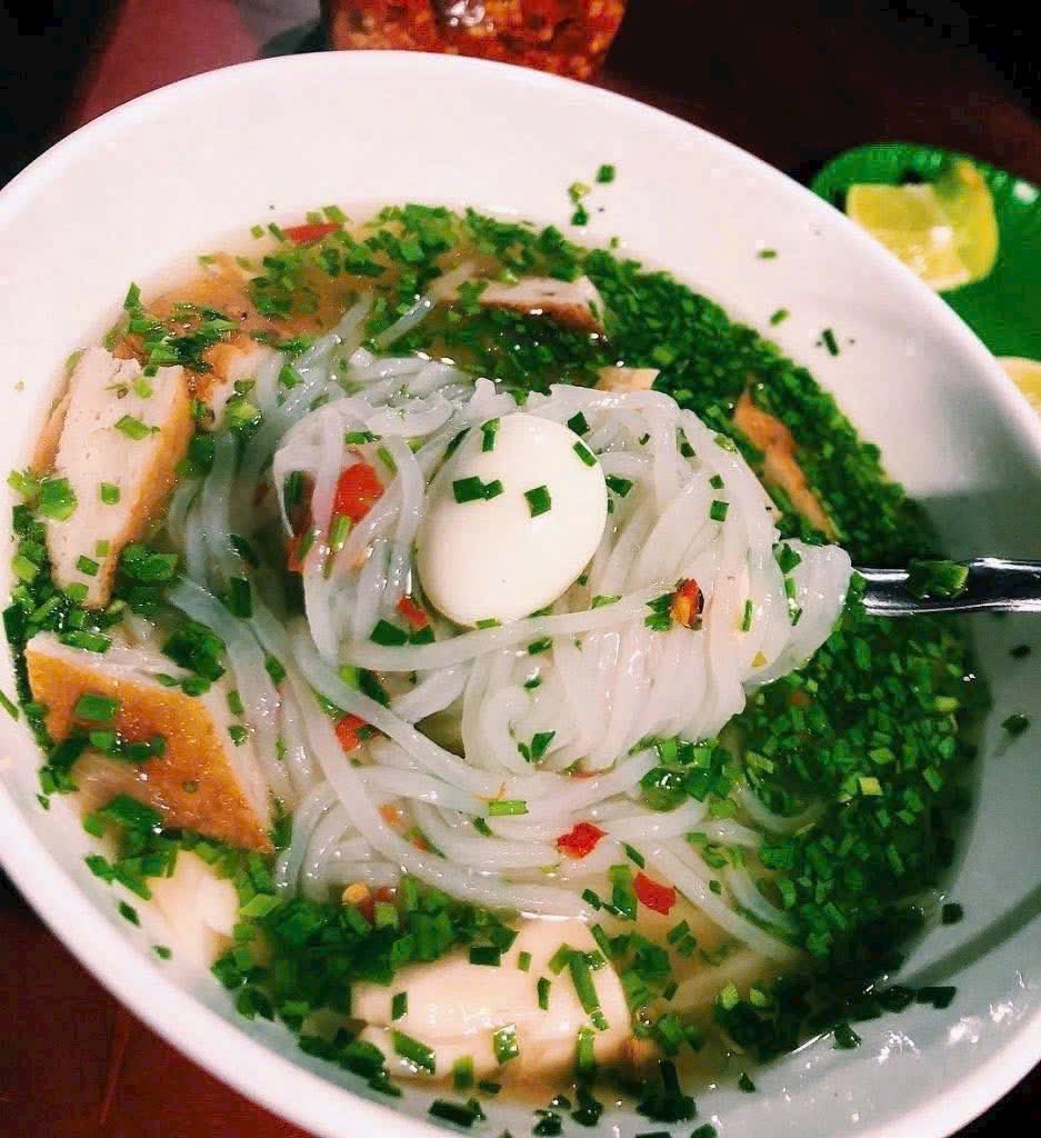 Bán chả cá loại 1, cá cờ tươi, bột bánh canh sợi nhỏ, phở dai Phú Yên, tặng hẹ quê thơm lừng. Đồ ăn nhà làm, giá từ 40K/KG. Liên hệ 0375061802.