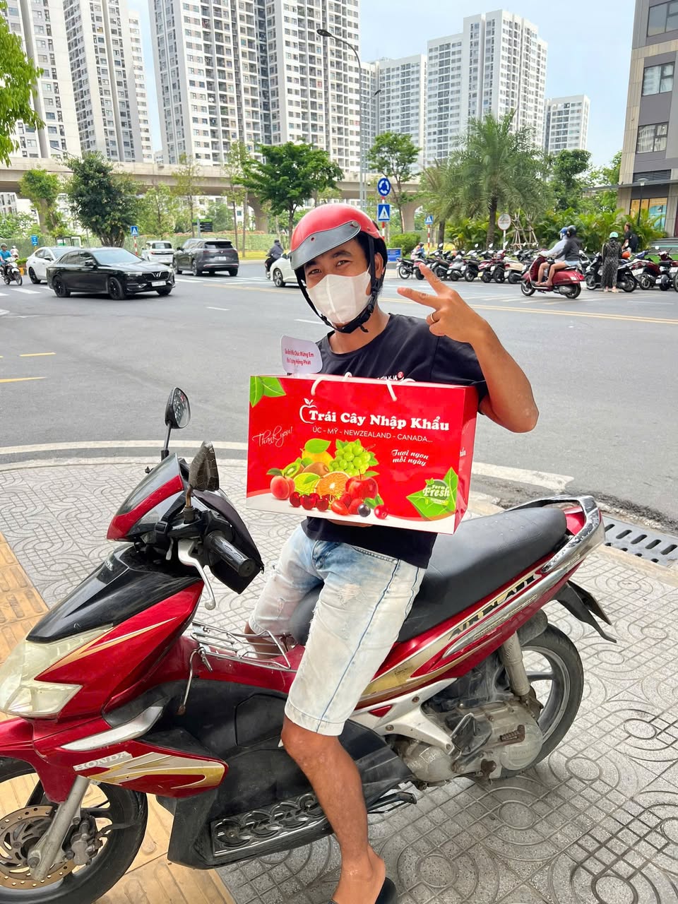 Bán box trái cây biếu, trái cây tươi, trái cây cắt sẵn, gạo, muối Tây Ninh. Giao nhanh, miễn ship toàn khu Vin. Nhận hàng tại Masteri Tháp A.