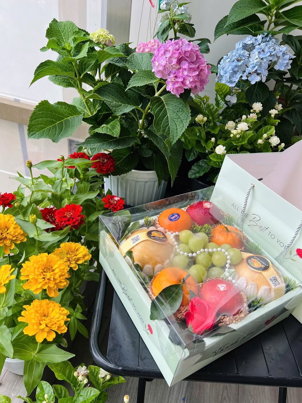 Bán box trái cây biếu, trái cây tươi, trái cây cắt sẵn, gạo, muối Tây Ninh. Giao nhanh, miễn ship toàn khu Vin. Nhận hàng tại Masteri Tháp A.
