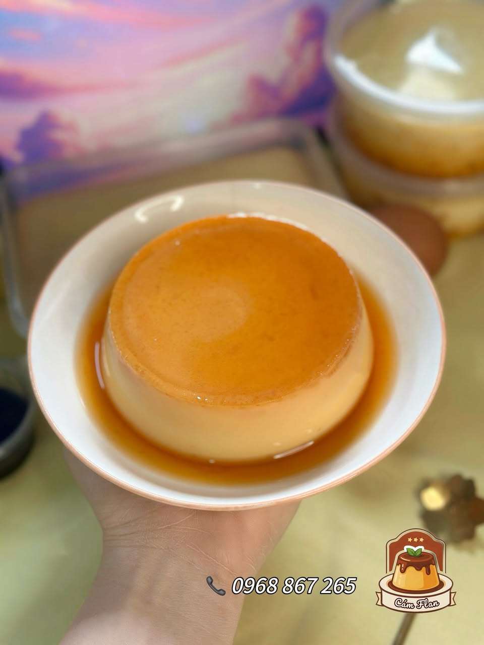 Flan nhà làm siêu to, mềm mịn béo thơm, caramel hấp dẫn. Menu: flan tròn 350ml, flan khổng lồ 650ml, combo, tặng cà phê cho mỗi đơn. Làm mới mỗi ngày.