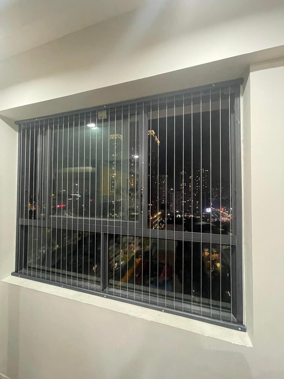 Chuyên cung cấp, lắp đặt và sửa chữa rèm cửa, giàn phơi, lưới an toàn, cửa lưới chống muỗi, bạt che nắng mưa. Liên hệ: 0971969283.