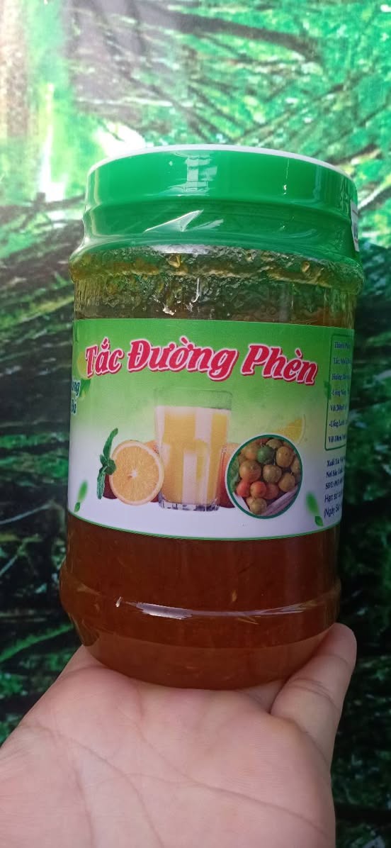 Tắc đường phèn nhà làm, nguyên liệu sạch, vị chua ngọt thanh, phù hợp cho mọi lứa tuổi. Giá 75k/hũ 1.1kg, 50k/hũ 600g. Đặt hàng: 0974305351.