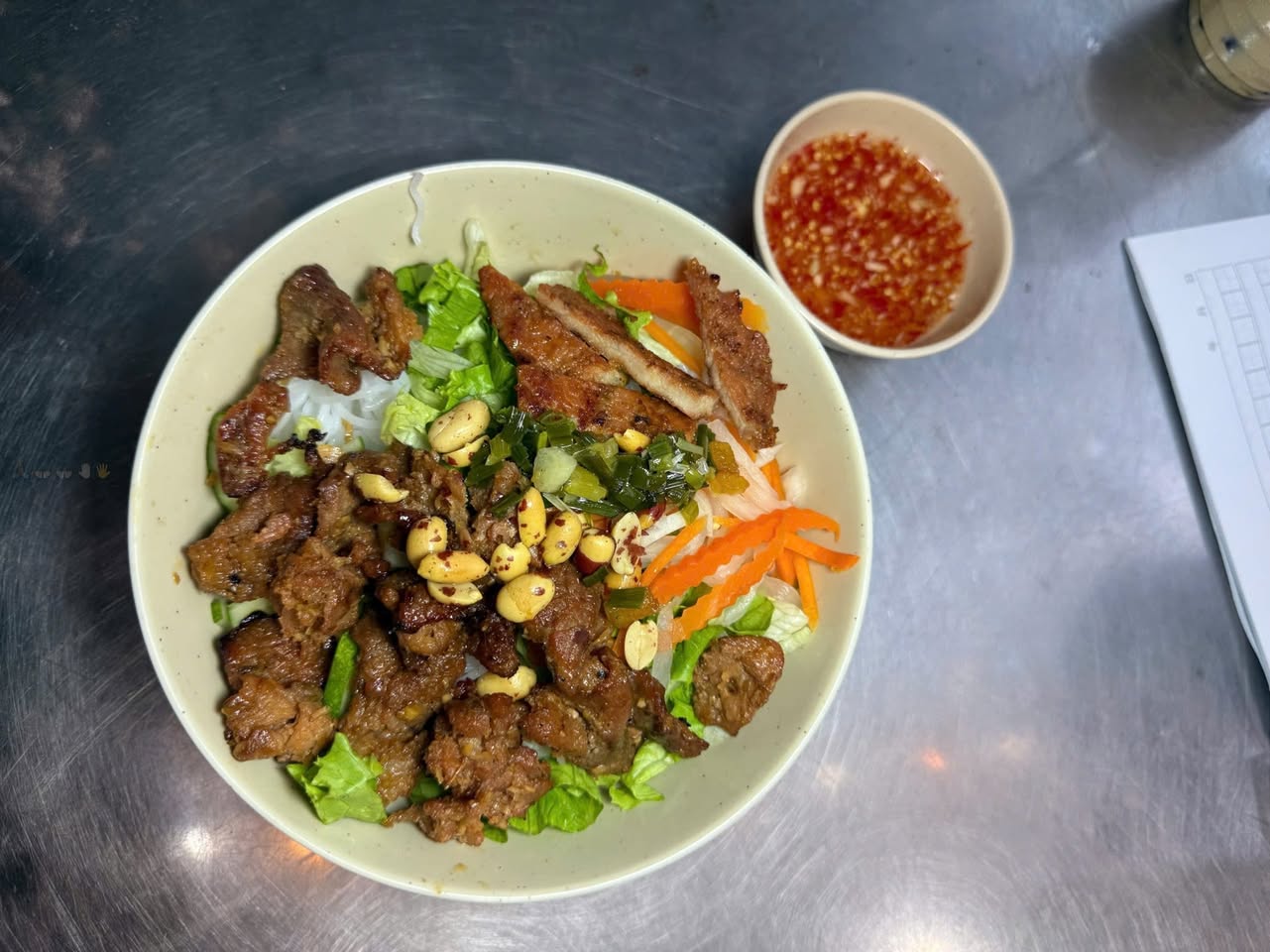 Bán cơm tấm, bún thịt nướng, món thêm, giao tận nơi, freeship từ 1 phần tại Vinhomes Grand Park. Giá từ 35k. Mở cửa 06:00–21:00. Liên hệ 0345 769 399.