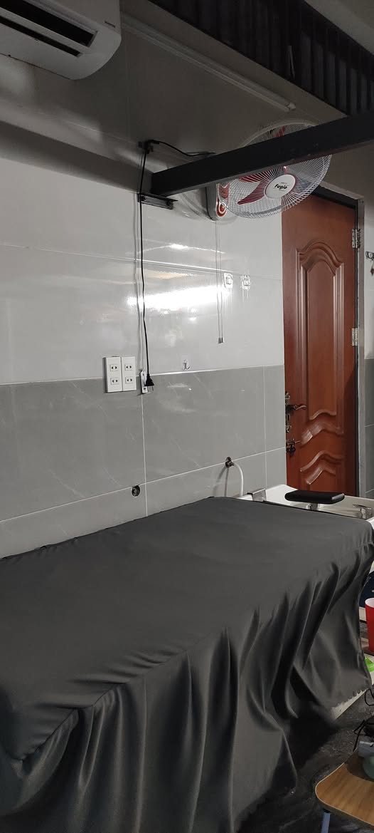 Dịch vụ gội đầu, làm nail tại 35 đường số 27, phường Long Bình, Thủ Đức. Mua gói gội tặng buổi, làm nail tích điểm nhận gội đầu miễn phí.