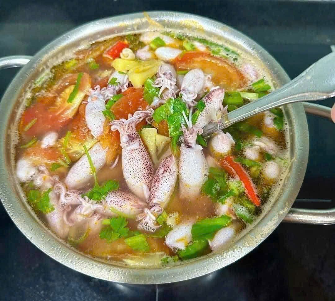 Bán mực tép nháy biển Phú Yên cấp đông, bột bánh xèo, mắm nêm, bánh tráng gạo. Nguyên liệu tươi ngon cho bữa ăn gia đình. Liên hệ 0375061802.