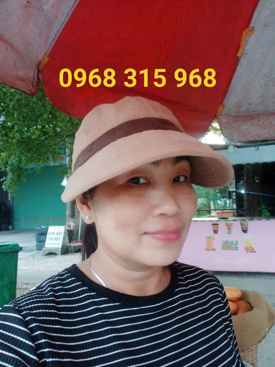 Bánh mì chả cá nóng hổi, giao hàng miễn phí cho cư dân. Liên hệ shop để đặt hàng.