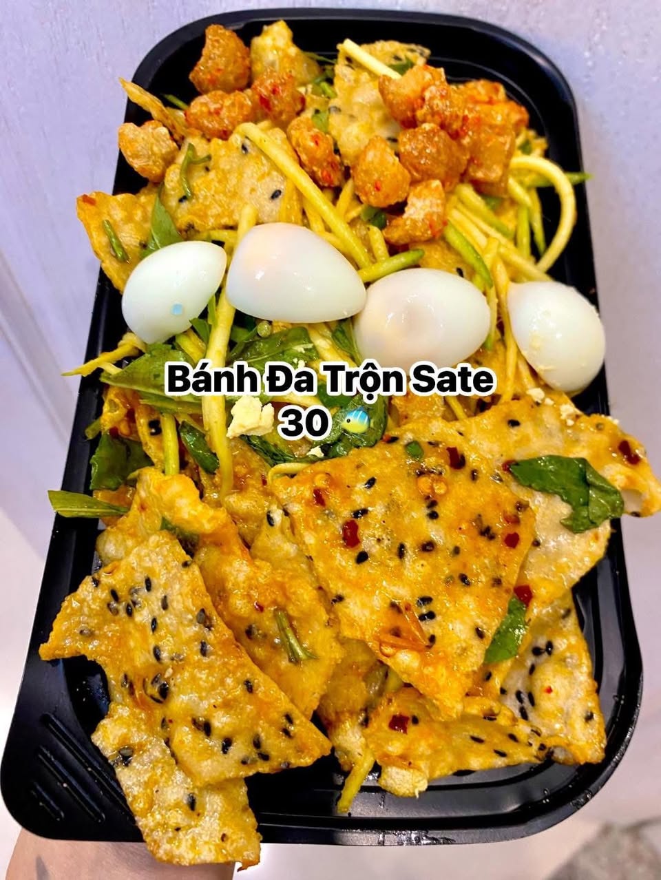 Bếp nhận ship đồ ăn đêm tới 12h khuya, phí ship 5k/đơn, sau 22h phí 10k. Đặt món ăn khuya giao tận nơi, phù hợp cho cư dân cần ăn đêm.