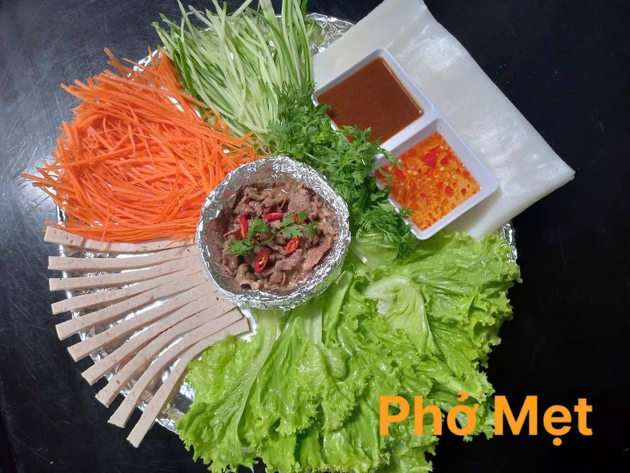 Phở Cuốn Thu Nguyên bán các món phở cuốn, phở chiên phồng, phở trộn, cơm cháy chả cá chuẩn vị Hà Nội, giao hàng nội khu Vinhomes Grand Park.