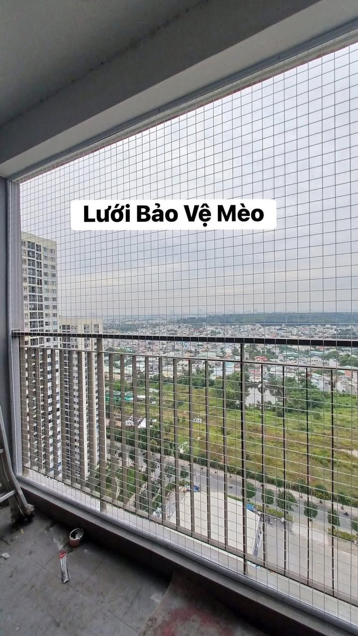 Lưới an toàn ban công, cửa sổ, cầu thang giúp bảo vệ trẻ em và người già, đảm bảo an toàn cho gia đình tại nhiều chi nhánh TP.HCM.