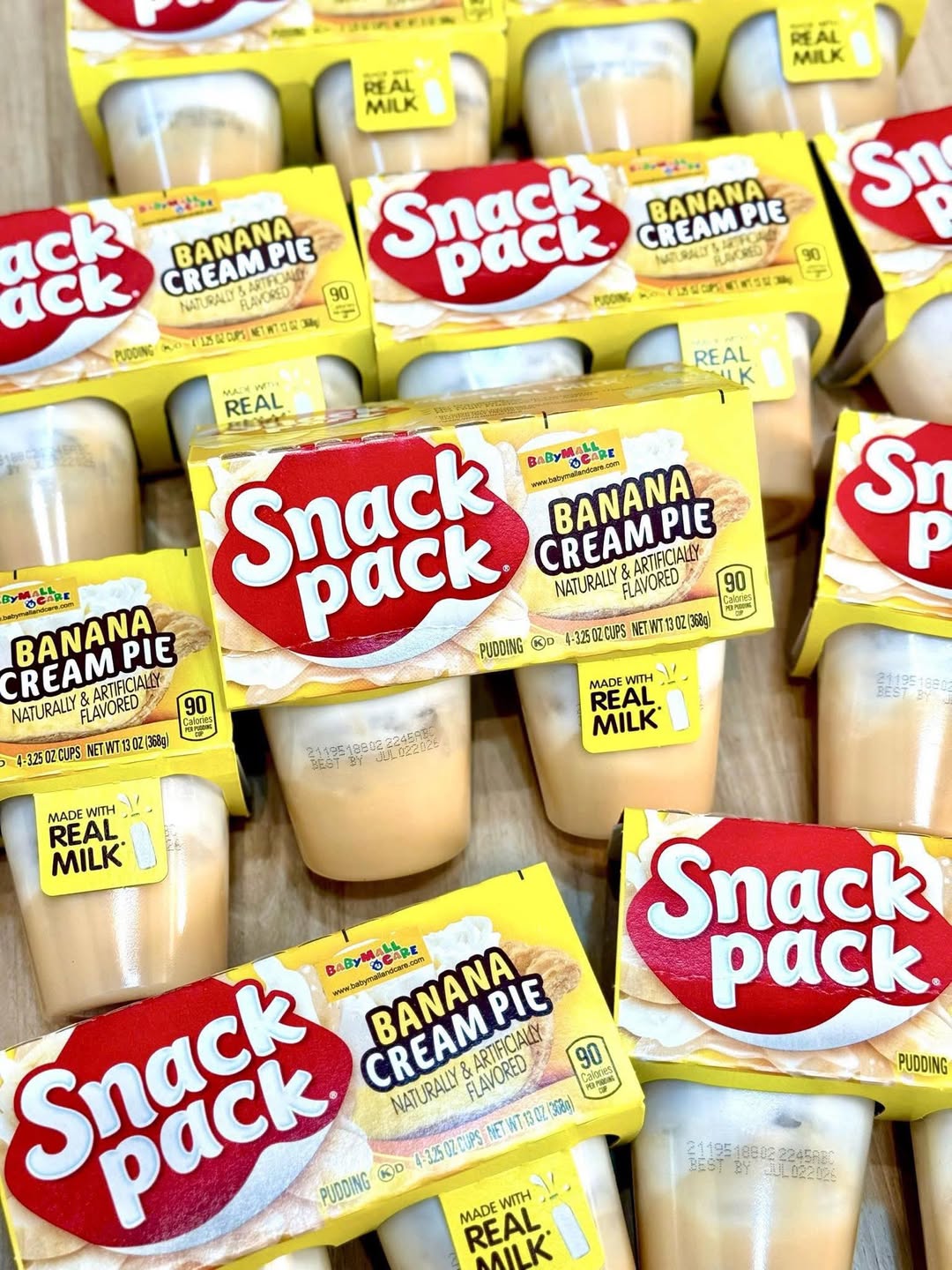 Pudding sữa Snack Pack mềm mịn, vị chuối nhẹ, không phẩm màu, phù hợp cho bé từ 6 tháng, biếng ăn, tráng miệng mùa hè. Có sẵn tại Masterise Centre Point.