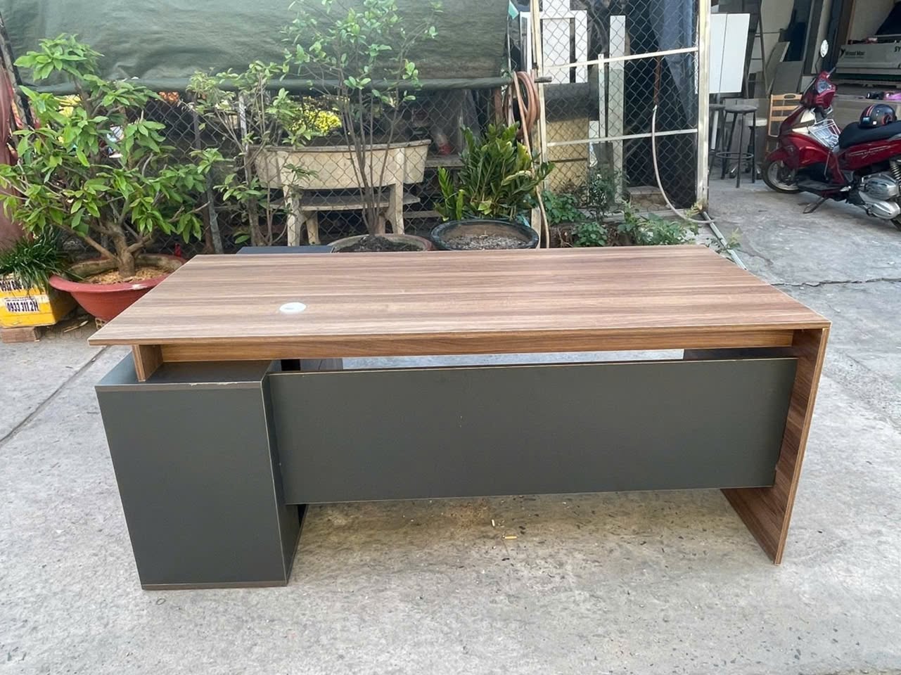 Tổng xả kho hàng thanh lý giá rẻ tại Bình Tân, chuyên bán đồ cũ, đồ gia dụng, nội thất cho cư dân. Liên hệ hotline/Zalo 0799676428.