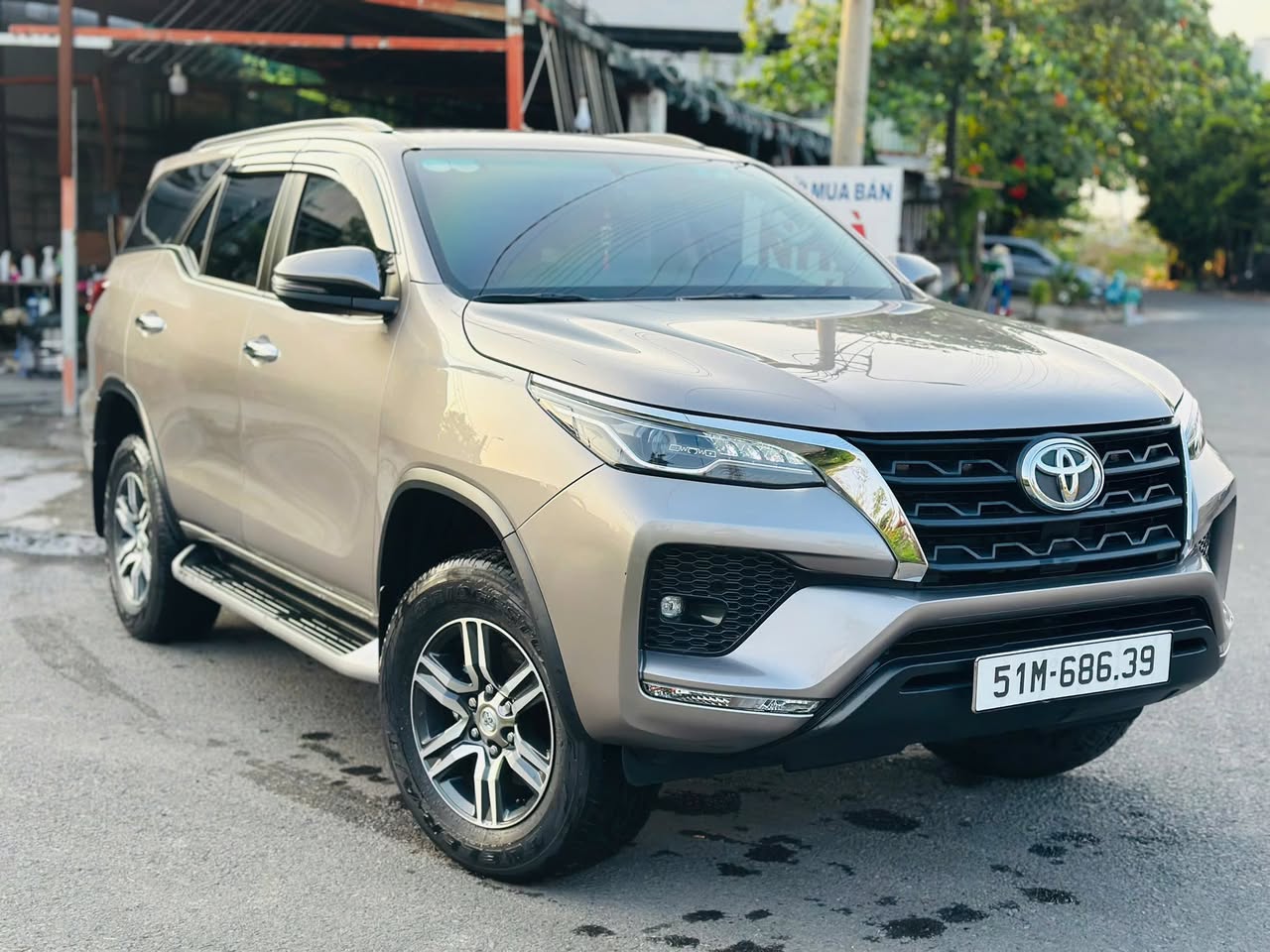 Cho thuê xe tự lái các dòng Xpander Cross, Caren, Innova, Fortuner, giao xe tận nhà tại Quận 2. Liên hệ: 0345670204.