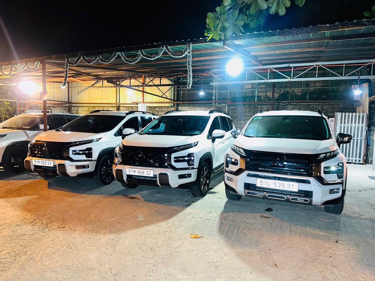 Cho thuê xe tự lái các dòng Xpander Cross, Caren, Innova, Fortuner, giao xe tận nhà tại Quận 2. Liên hệ: 0345670204.